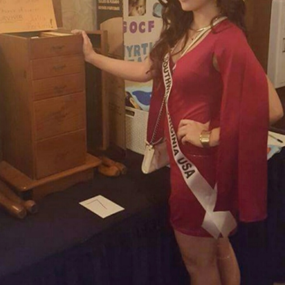 Cape sleeve dress